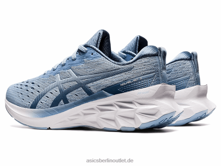 Novablast 2 BL4N3908Asics Nebel/weicher Himmel