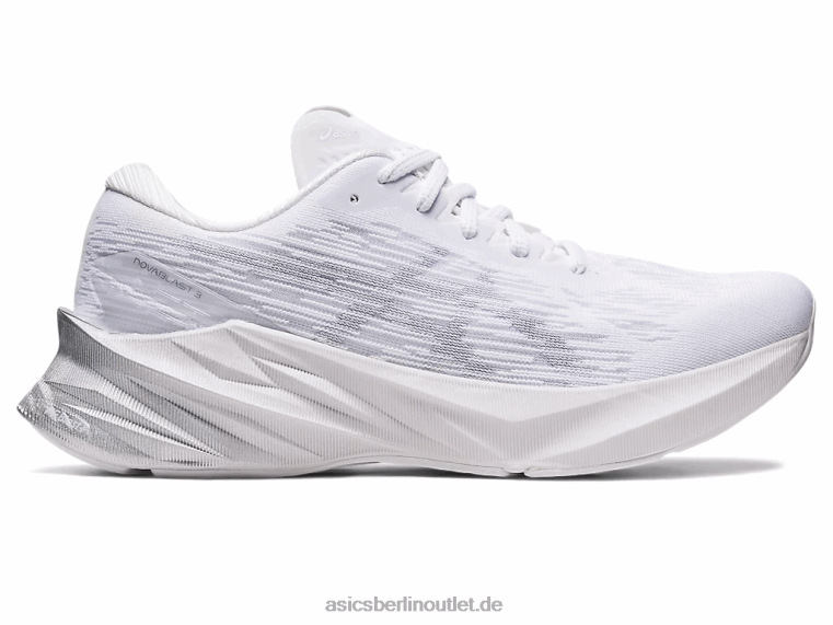 Novablast 3 BL4N2405Asics Weiß/Piemontgrau