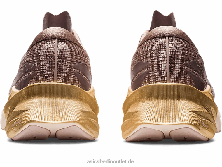 Novablast 3 BL4N2428Asics Rehbraun/Mineralbeige