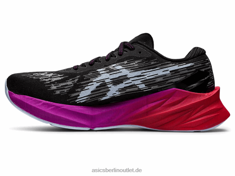 Novablast 3 BL4N2865Asics schwarz/weicher Himmel