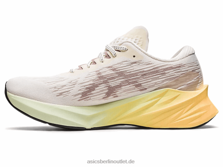 Novablast 3 BL4N2870Asics Creme/Rehbraun
