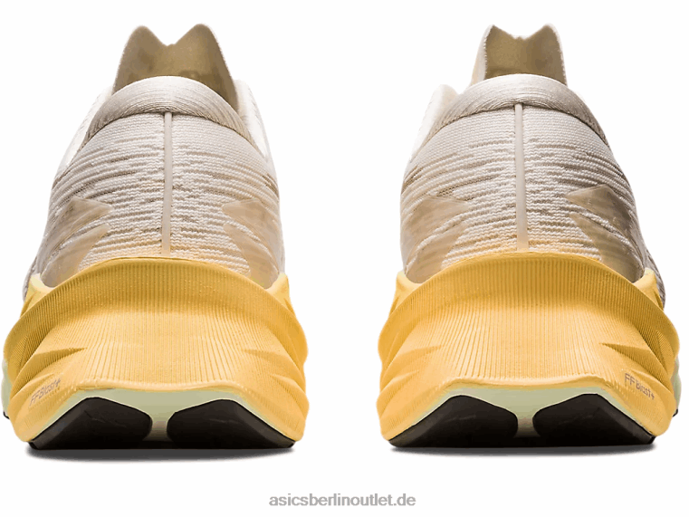 Novablast 3 BL4N2870Asics Creme/Rehbraun