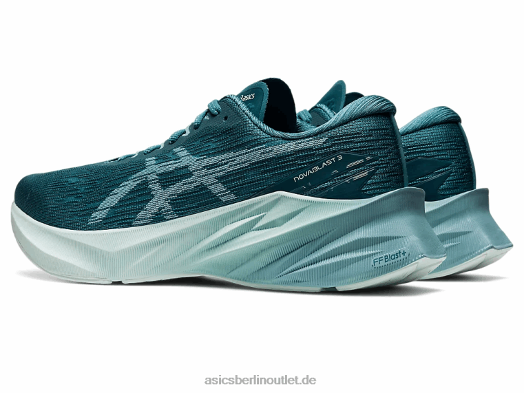 Novablast 3 BL4N2884Asics Nebelkiefer/Rauchblau
