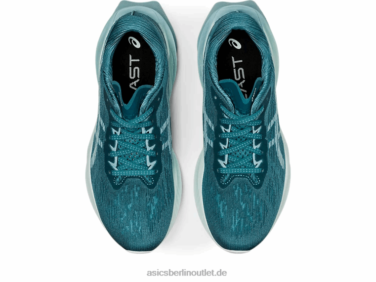 Novablast 3 BL4N2884Asics Nebelkiefer/Rauchblau
