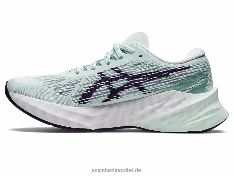 Novablast 3 BL4N2930Asics beruhigender Meeres-/Nachtschatten