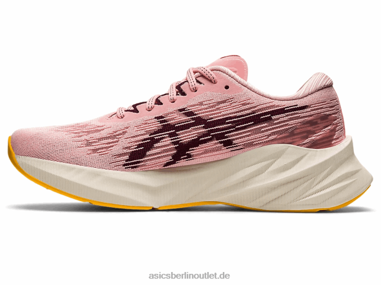 Novablast 3 BL4N2951Asics frosted rose/deep mars