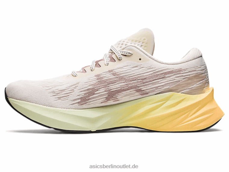 Novablast 3 BL4N376Asics Creme/Rehbraun