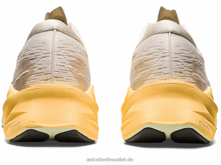 Novablast 3 BL4N376Asics Creme/Rehbraun