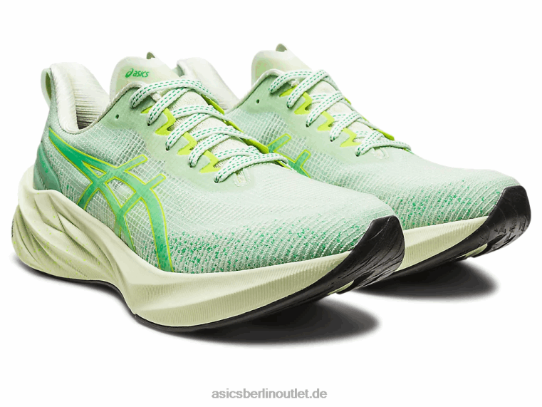 Novablast 3 le BL4N110Asics Flüsterngrün/Koriander