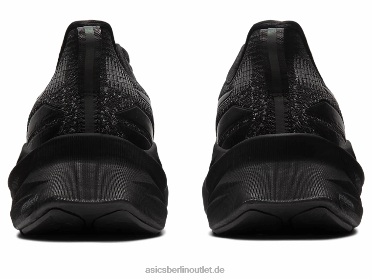 Novablast 3 le BL4N182Asics schwarz/graphitgrau