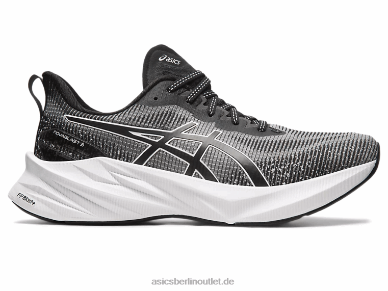 Novablast 3 le BL4N204Asics Schwarz-Weiss